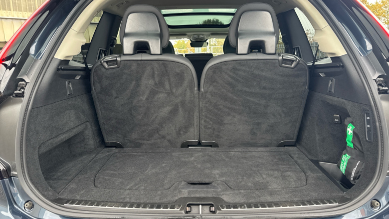 Volvo XC90 2.0 T8 PHEV Plus Dark 5dr AWD Geartronic Estate